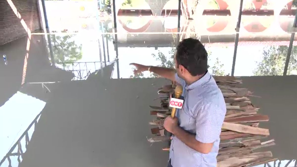 yamuna flood delhi secretariat relief camps submerged flyover collapse yamuna flood delhi secretariat relief camps submerged flyover collapse