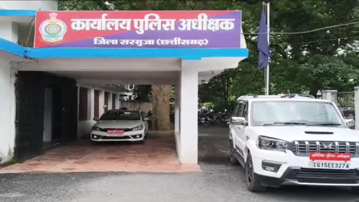 You watch dirty videos woman panicked hearing this on call 4 lakh cyber fraud