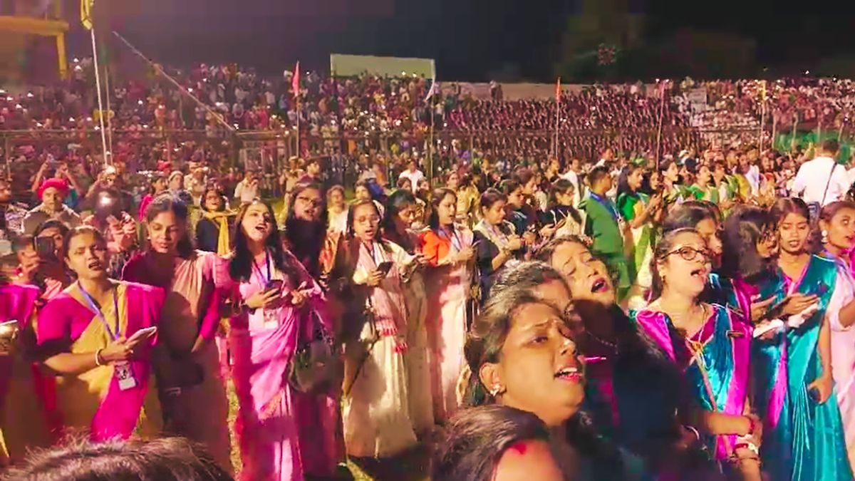 Zubeen garg birthday celebrate grandly huge gather honor icon