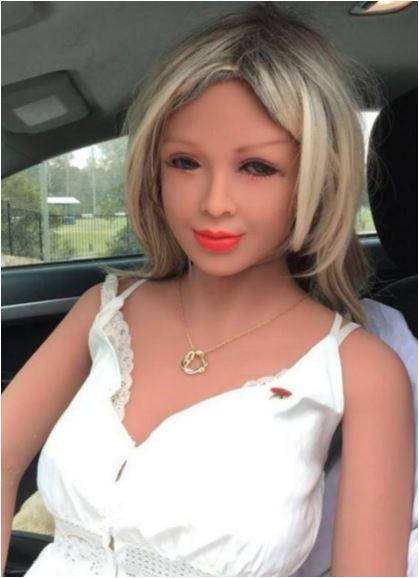 रोबोट डॉल एम्मा.