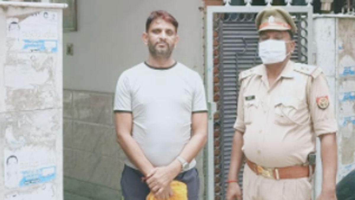 गाजियाबाद पुलिस का ऑपरेशन दस्तक शुरू (Photo Aajtak)