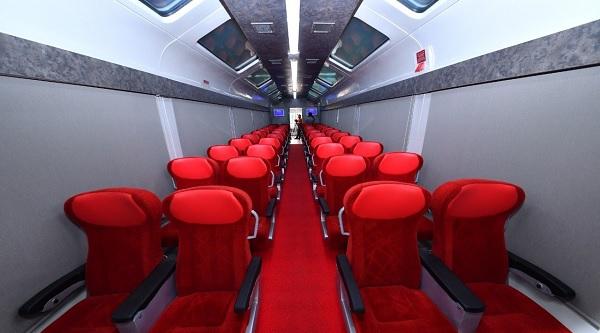 विस्टाडोम कोच