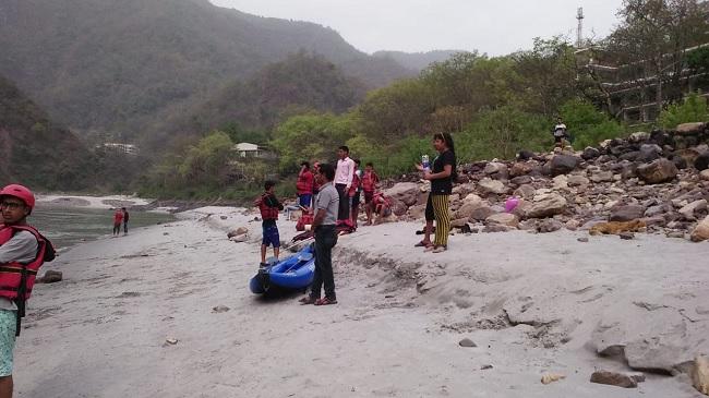 कोरोना से टूरिज्म इंडस्ट्री को हुआ था काफी नुकसान