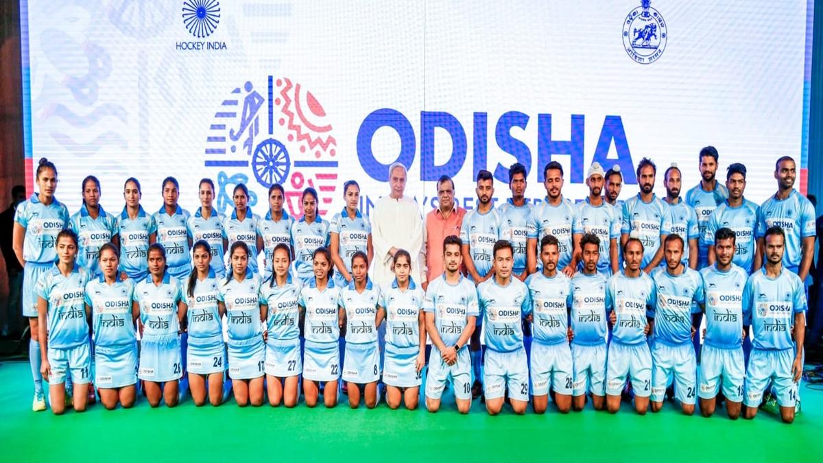 पुरुष और महिला हॉकी टीम