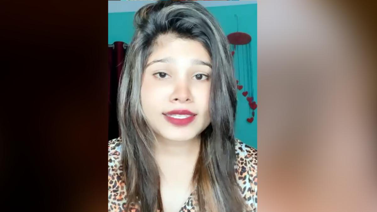 आरती साहू.