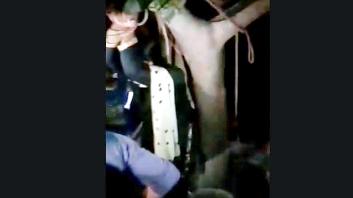 युवती को दी गई ताल‍िबानी सजा.