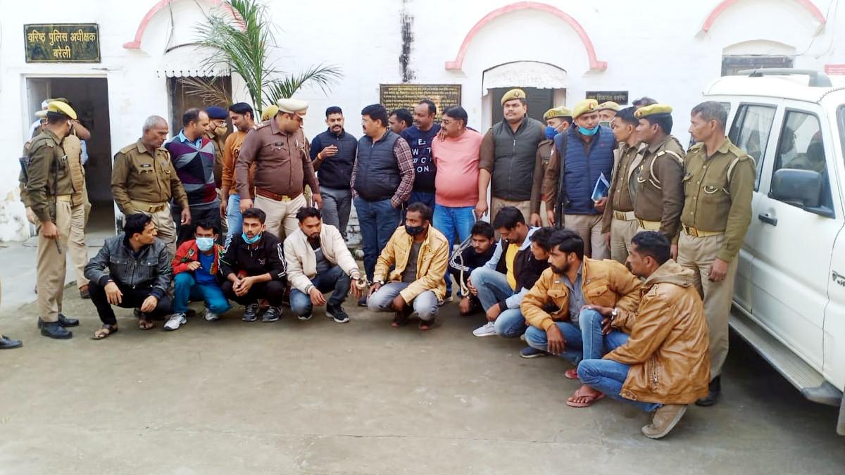 भूत गैंग को पुल‍िस ने क‍िया अरेस्ट.