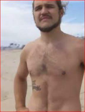 हॉलीवुड स्टूडियो में बतौर स्टंटमैन काम करते हैं रिचर्ड.