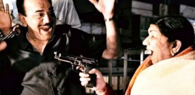 एसीपी प्रद्युमन संग लता मंगेशकर