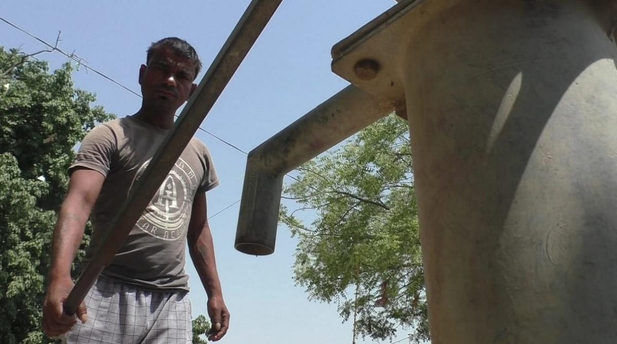 पानी की भी हो रही किल्लत