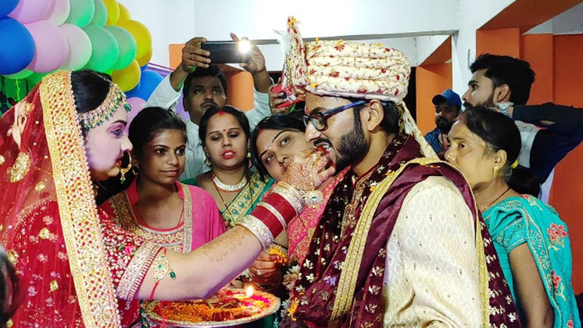 शादी के बंधन में बन गया पांच दिन का प्यार 