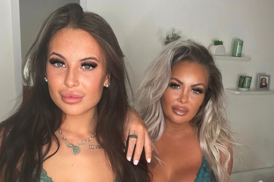 Ellie and Jema Gilsenan