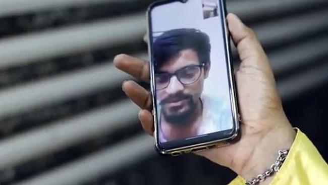 बड़ा बेटा आद‍ित्य वर्मा  