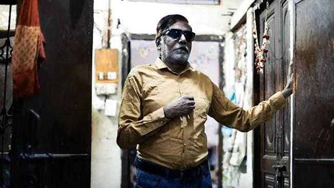 पिता डॉ बसंत वर्मा 