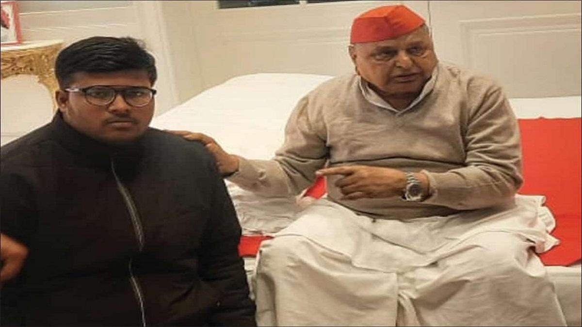 अभिनव श्रीवास्तव