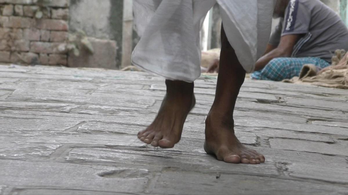 33 सालों से नंगे पैर चलते हैं श्यामू त्यागी