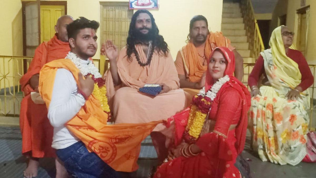 मुस्लिम लड़की ने सनातन धर्म अपनाया 