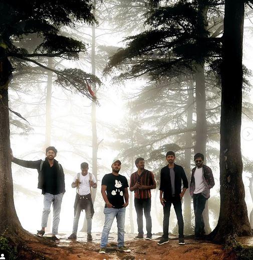 Yaseen Ammar with his friends (Photo: Instagram)