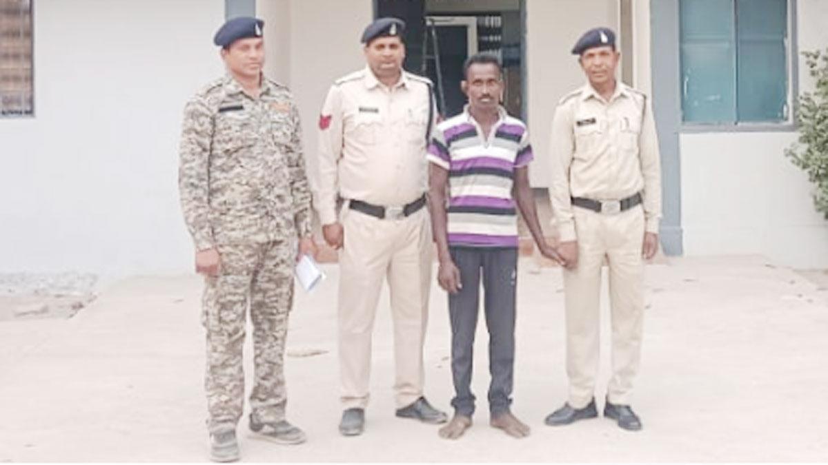 पत्नी की हत्या के आरोप में पति गिरफ्तार