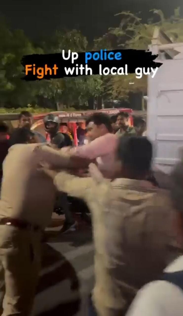दारोगा के साथ हाथापाई करते बदमाश