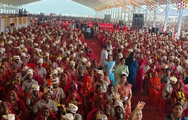 सामूहिक विवाह में हजारों लोग बने गवाह