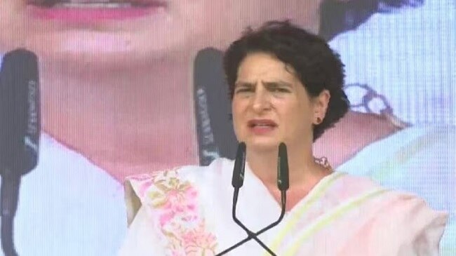 प्रियंका गांधी ने पूजा-पाठ के बाद की रैली