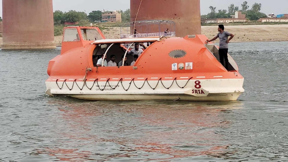 गंगा नदी में शुरू हुआ वाटर टैक्सी का ट्रायल 