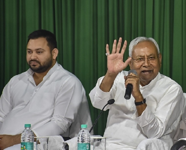 नीतीश कुमार और तेजस्वी यादव (फाइल फोटोः पीटीआई)