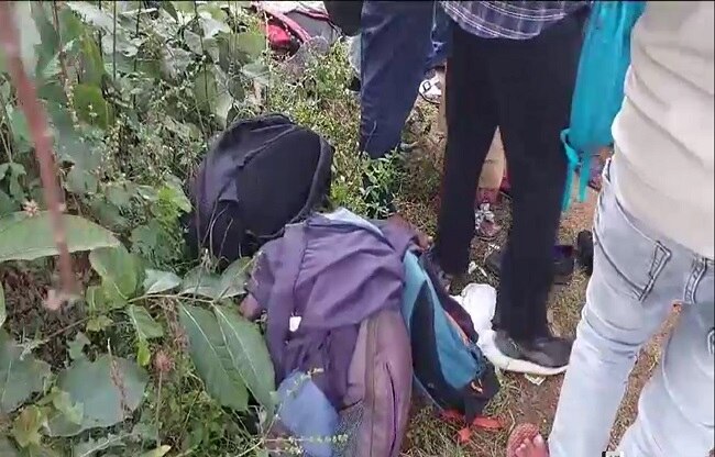 छात्रों के स्कूल बैग.