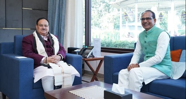 बीजेपी अध्यक्ष जेपी नड्डा और शिवराज सिंह चौहान (फाइल फोटोः ट्विटर)