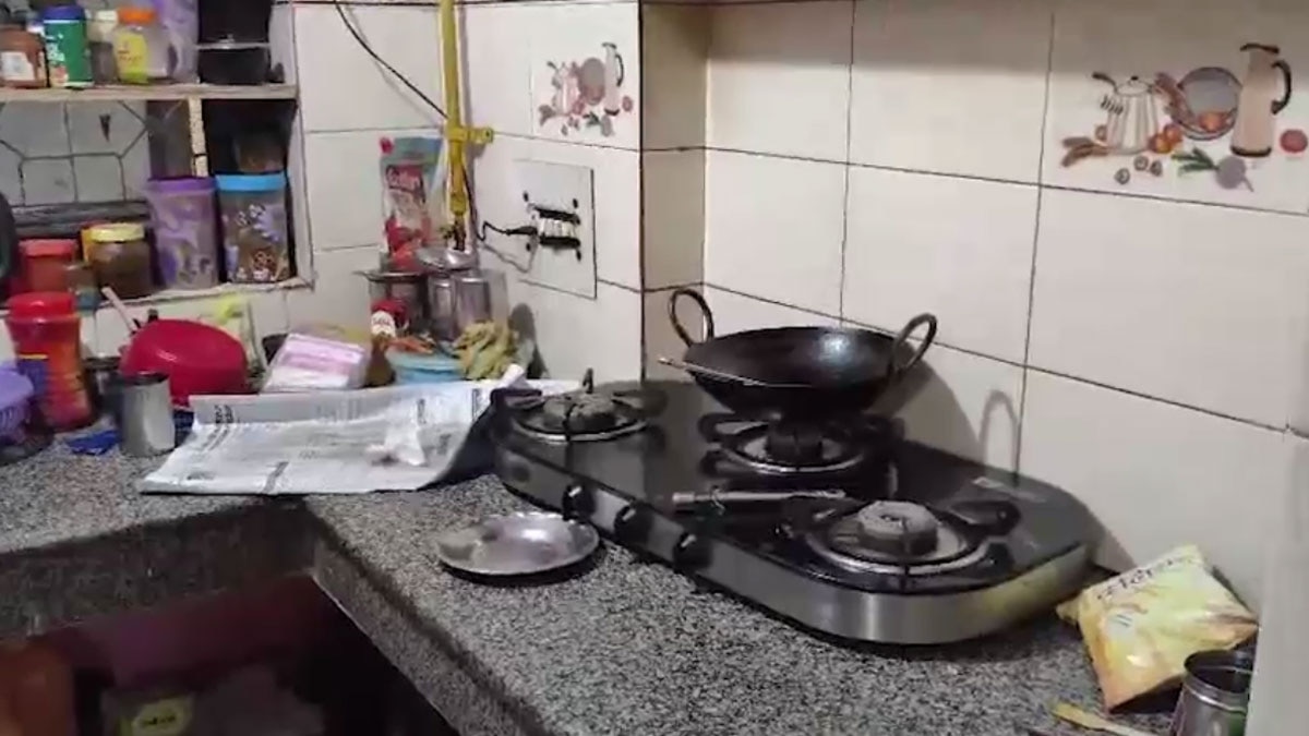 पकौड़े तलने के बाद चोरी की वारदात को दिया अंजाम