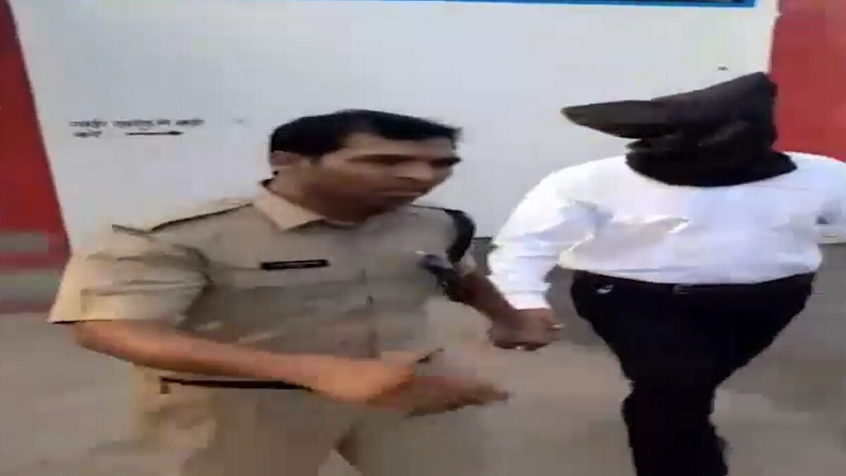 पुलिस गिरफ्त में मनोहर लाल धाकड़