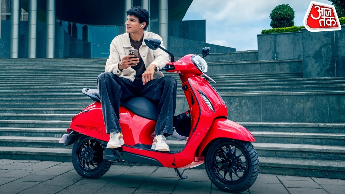 Bajaj Chetak 3001 Electric Scooter