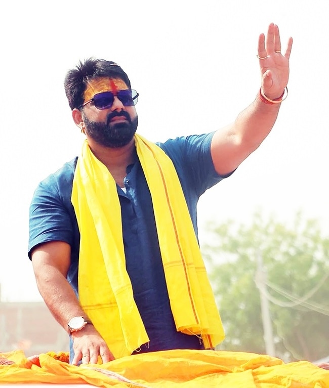 पवन सिंह काराकाट सीट पर निर्दलीय लड़कर दिखाई थी पावर (फाइल फोटोः पीटीआई)