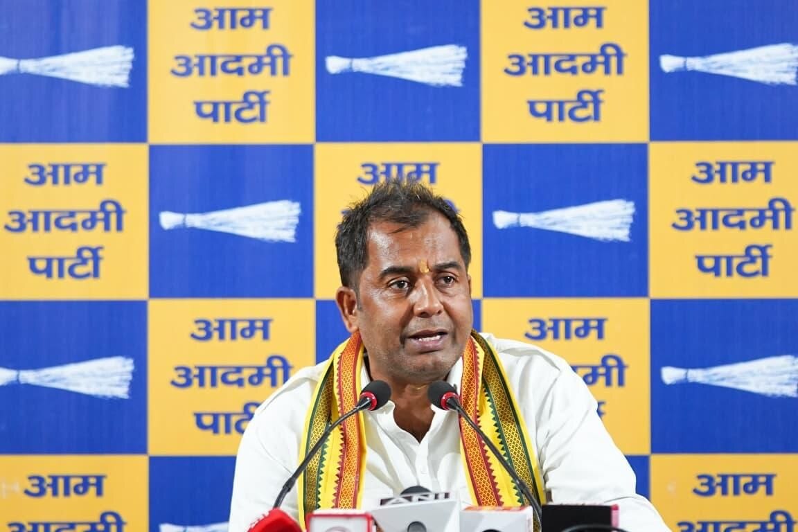 आप विधायक अनिल झा ने कालकाजी मंदिर मामले में BJP सरकार को घेरा