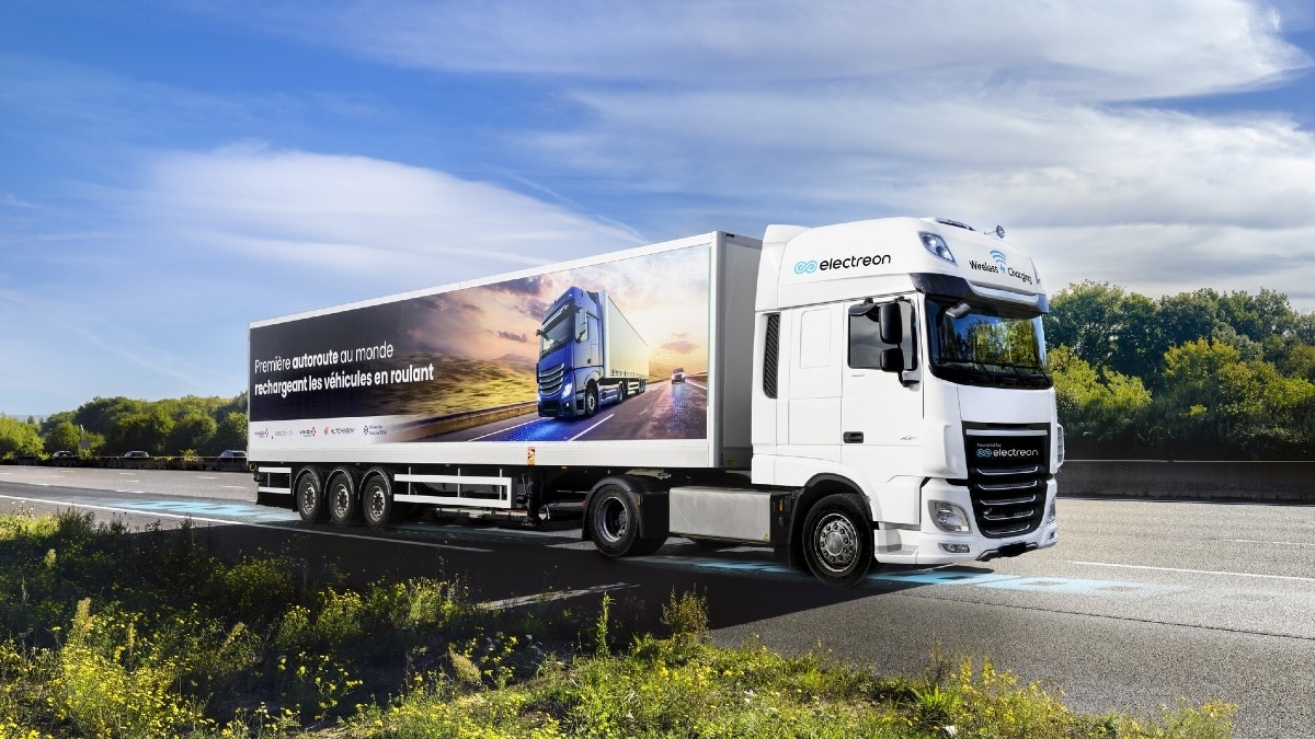 Wireless EV Charging Road