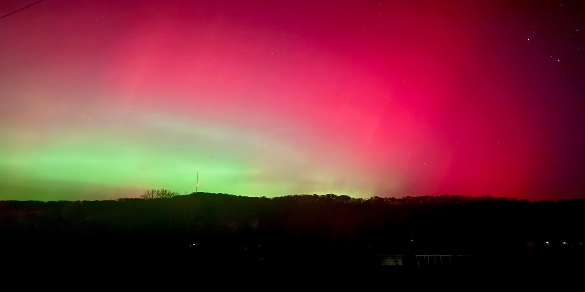 northern_lights_light_at_poca_west_virginia