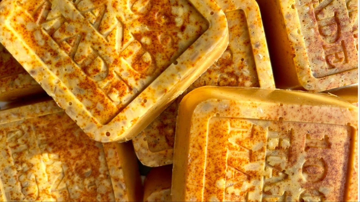 हल्दी का साबुन