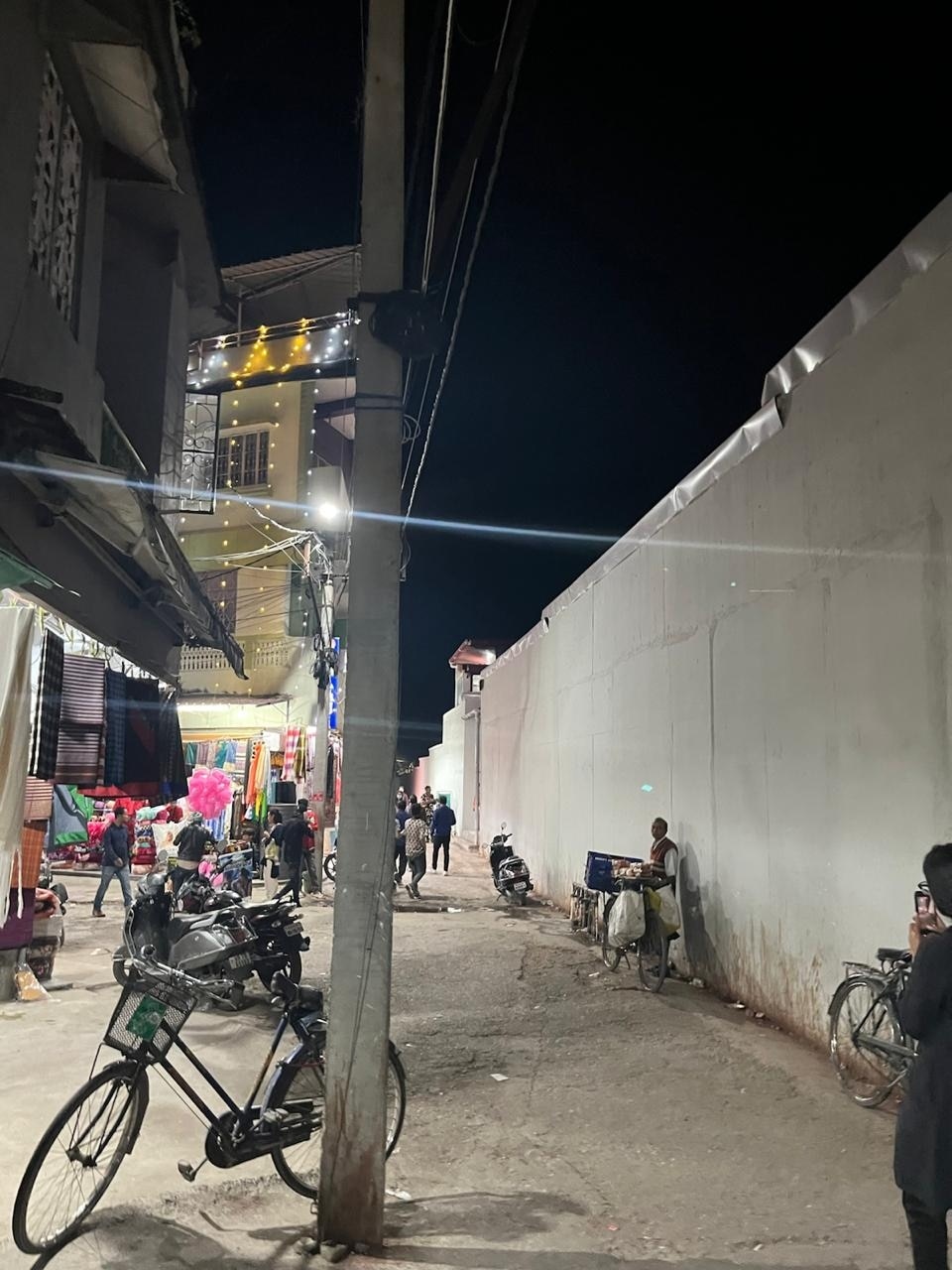 भारत और भूटान के बीच की दीवार