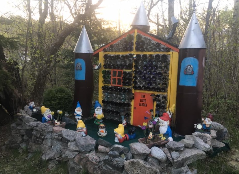 Credit (https://www.facebook.com/reddittbottlehouse/)