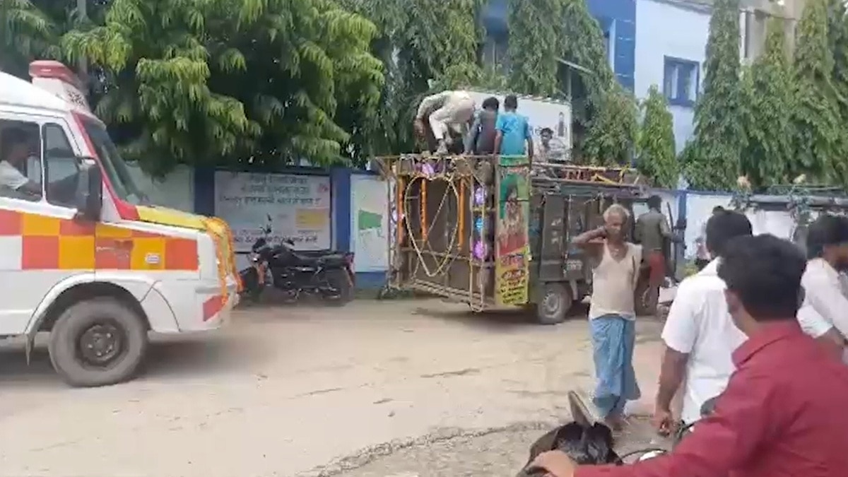 डीजे के साथ घर पहुंची नन्ही परी