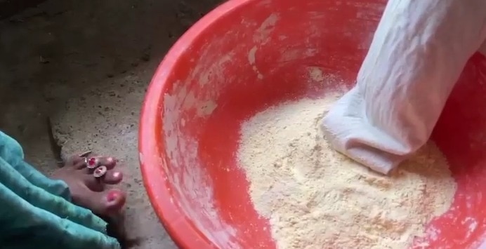 महिलाओं ने कहा स्वयं सहायता समूह की वजह से उन्हें समाज में नई पहचान मिली