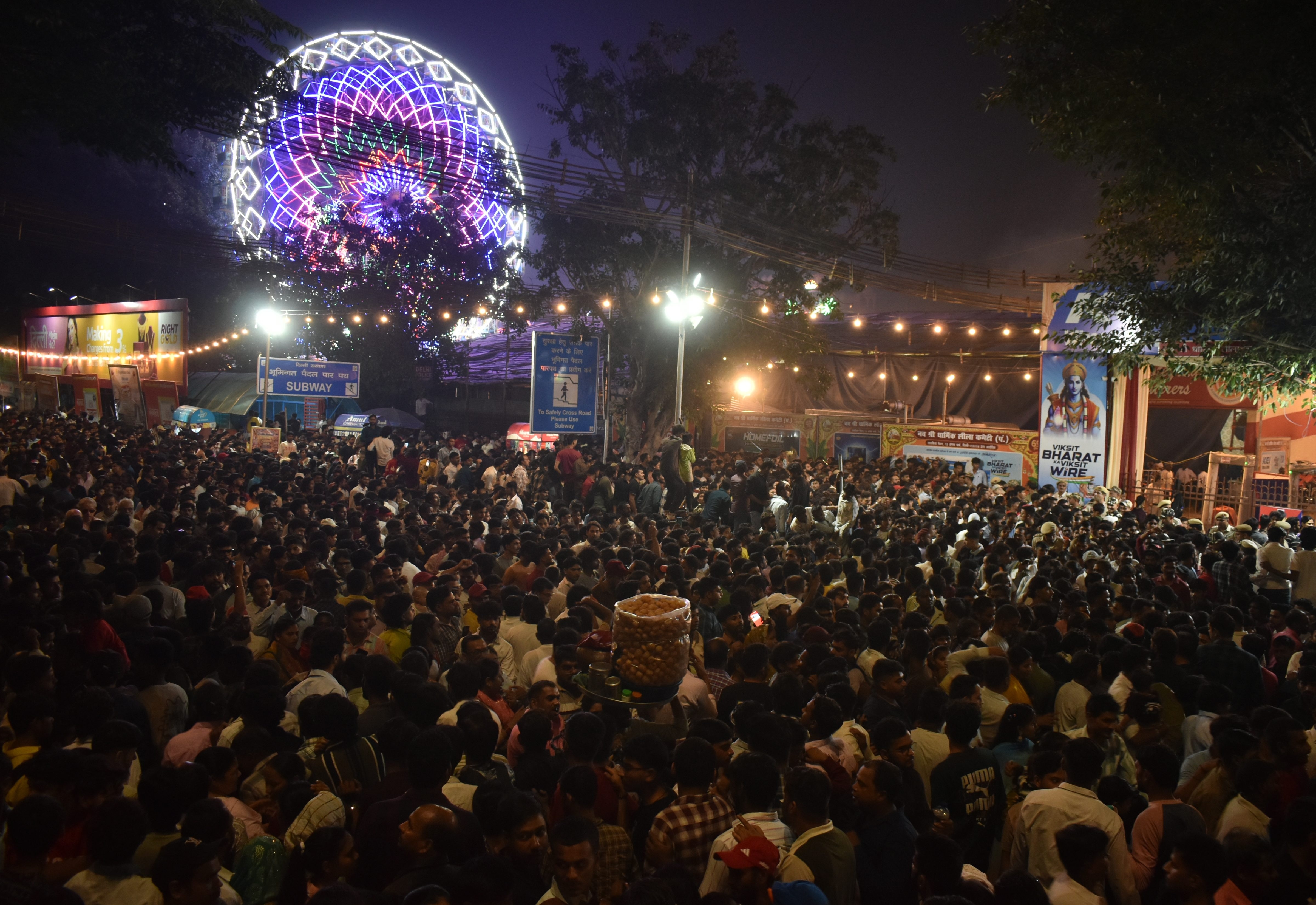 नई दिल्ली के एक मेले का नज़ारा. (PTI)
