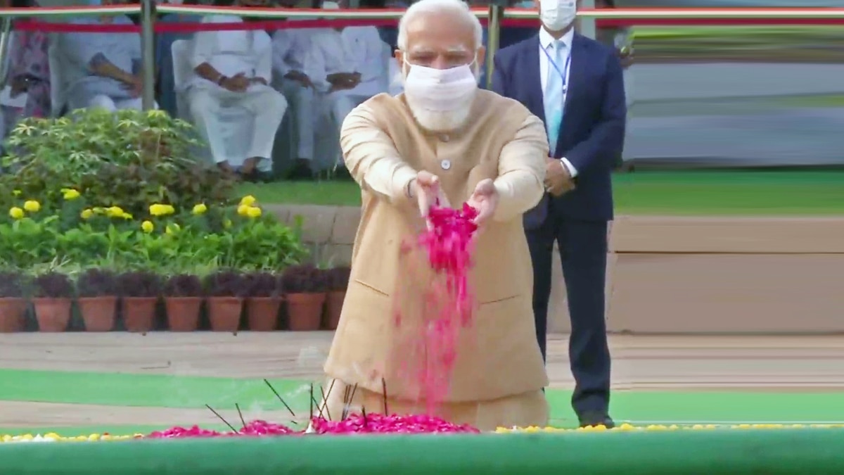 PM Modi pays tribute to Gandhi, Shastri on their birth anniversaries