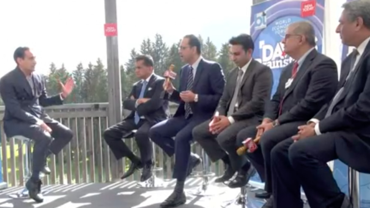 Amitabh Kant, CEO, NITI Aayog, Saniv Bajaj, President of CII and CMD, Bajaj Finsev, Amitabh Chaudhry, MD & CEO, Axis Bank, TV Narendran, Global CEO & MD of Tata Steel and Adar Poonawala, CEO, SII in a panel discussion with BT. Amitabh Kant, CEO, NITI Aayog, Saniv Bajaj, President of CII and CMD, Bajaj Finsev, Amitabh Chaudhry, MD & CEO, Axis Bank, TV Narendran, Global CEO & MD of Tata Steel and Adar Poonawala, CEO, SII in a panel discussion with BT.