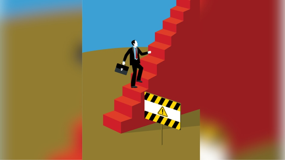 The headwinds pulling down the markets and making investors bearish are still at play, and are showing no signs of abating anytime soon The headwinds pulling down the markets and making investors bearish are still at play, and are showing no signs of abating anytime soon