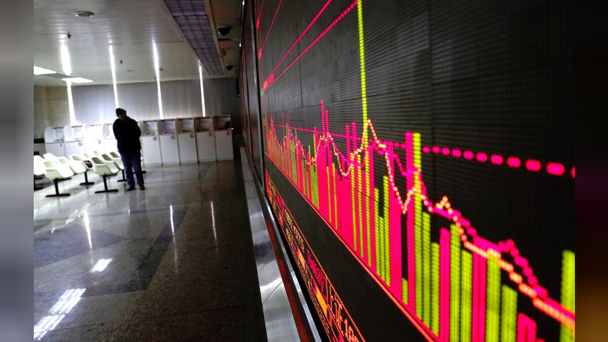 Sensex Today: Share market ends in red, Sensex closes 126 points lower; Nifty at 11,994 Share Market Today: Sectorally, except IT and realty, all the other sector-based indices currently trade in the red, with over 2.5% fall in metal and PSU bank scrips.