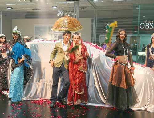 Glamour at Auto Expo 2008