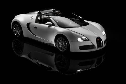 Bugatti Veyron hits Indian roads