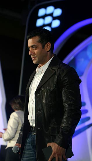 Salman launches BlackBerry PlayBook